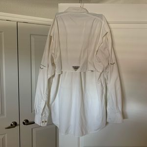 Columbia Long Sleeve Shirt. Color: Bone White